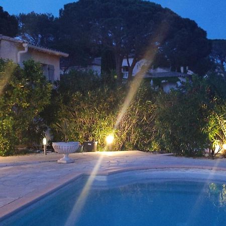 Grand Appartement Dans Maison Avec Piscine Privee Fréjus المظهر الخارجي الصورة