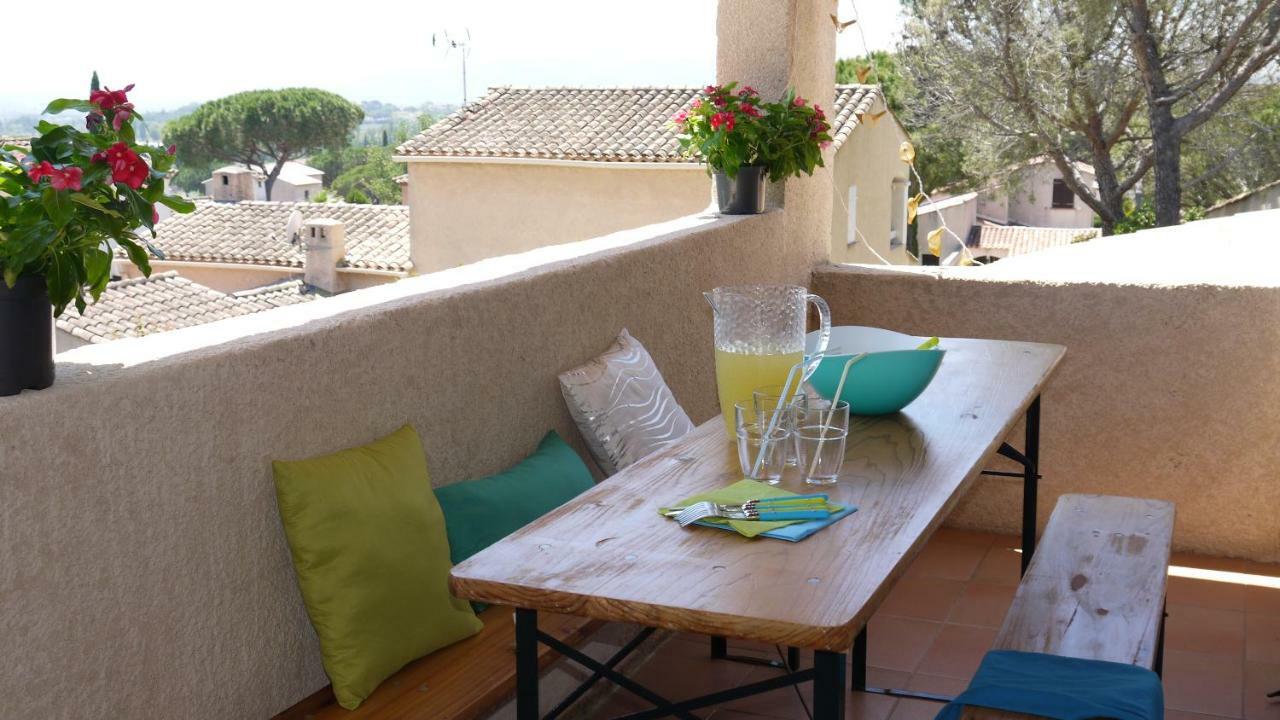 Grand Appartement Dans Maison Avec Piscine Privee Fréjus المظهر الخارجي الصورة